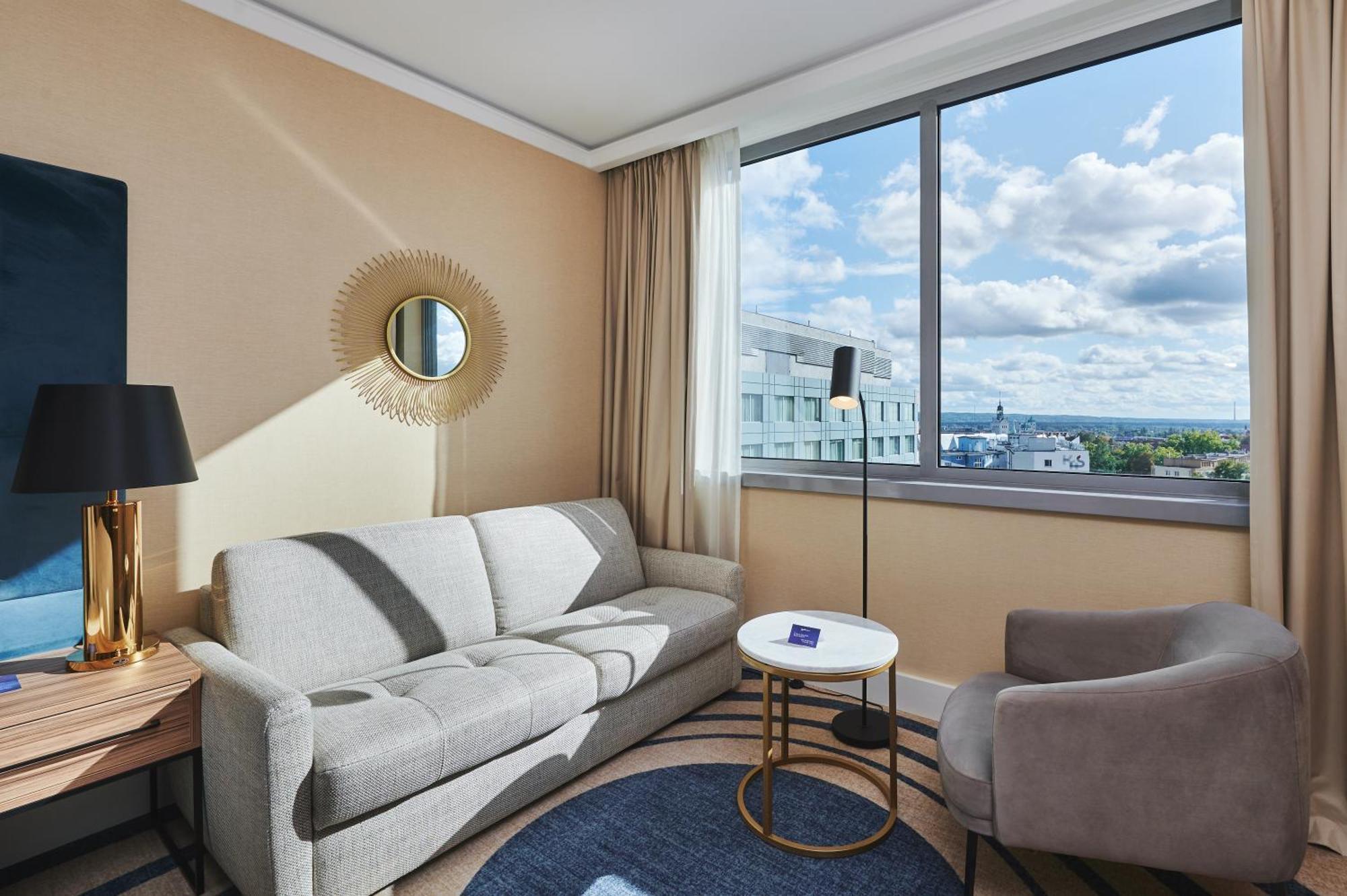 Radisson Blu Hotel 4*
